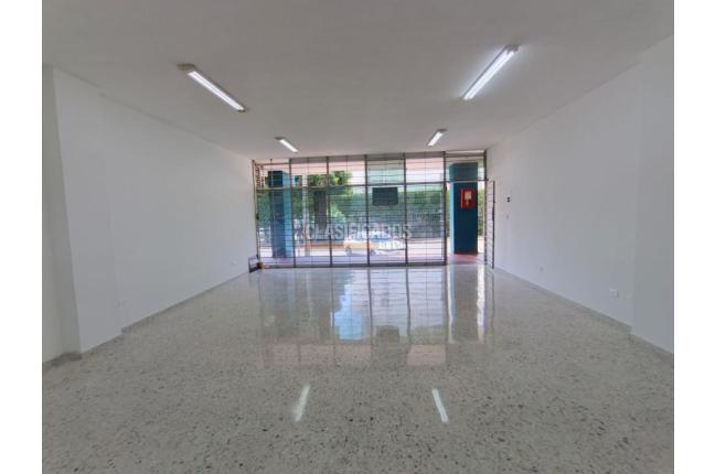 Locales y Bodegas, Alquiler, Capri - $3.300.000