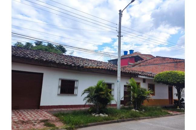 Casas, Alquiler, Ginebra - $1.750.000