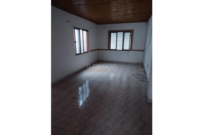 Casas, Alquiler, Ginebra - $1.750.000