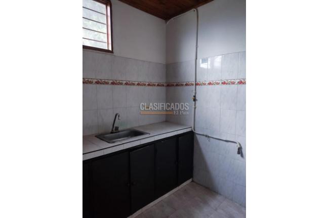 Casas, Alquiler, Ginebra - $1.750.000