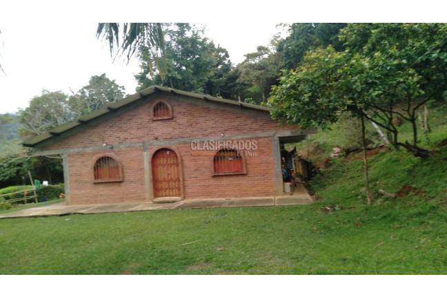 Fincas y Casas Campestres, Venta en La Castilla
