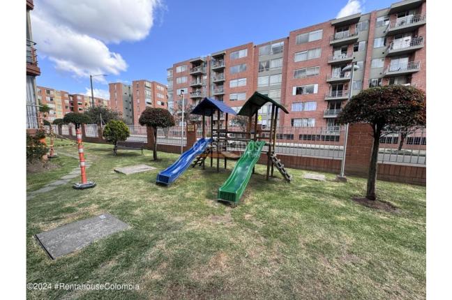 Apartamentos, Venta, Bogotá - $390.000.000