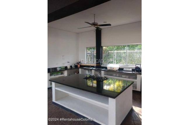 Casas, Venta, Carmen de Apicala - $1.000.000.000