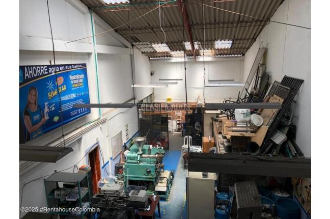 Locales y Bodegas, Venta, Bogotá - $1.350.000.000
