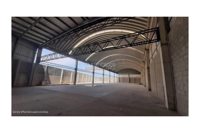 Locales y Bodegas, Venta, Barranquilla - $5.000.000.000