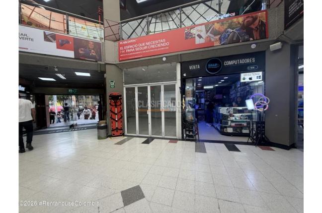 Locales y Bodegas, Venta, Bogotá - $1.870.000.000