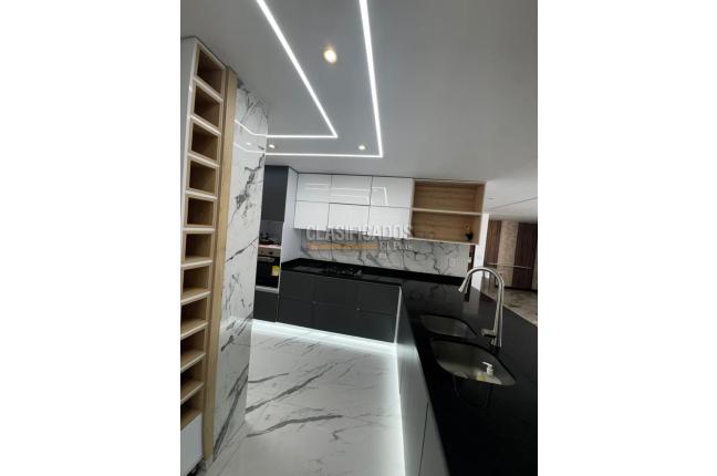 Apartamentos, Venta, Versalles - $580.000.000
