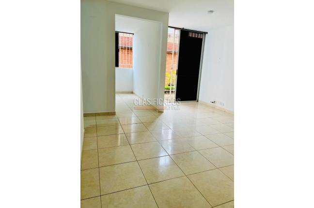 Apartamentos, Venta en Flora Industrial