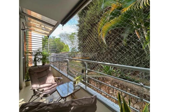 Apartamentos, Venta, Cerro Cristales - $550.000.000