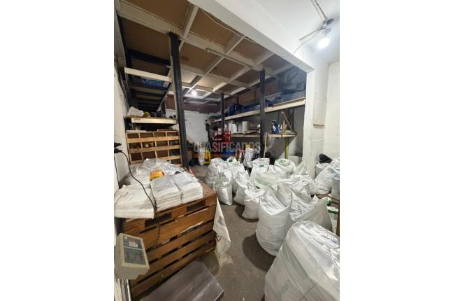 Locales y Bodegas, Venta, Junín - $490.000.000
