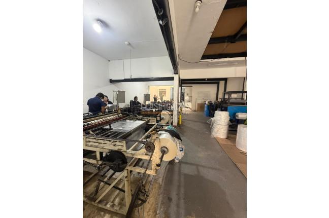 Locales y Bodegas, Venta, Junín - $490.000.000