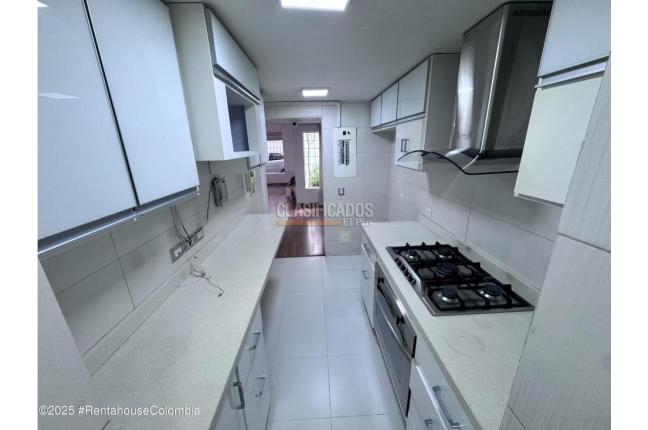 Casas, Venta, Bogotá - $950.000.000