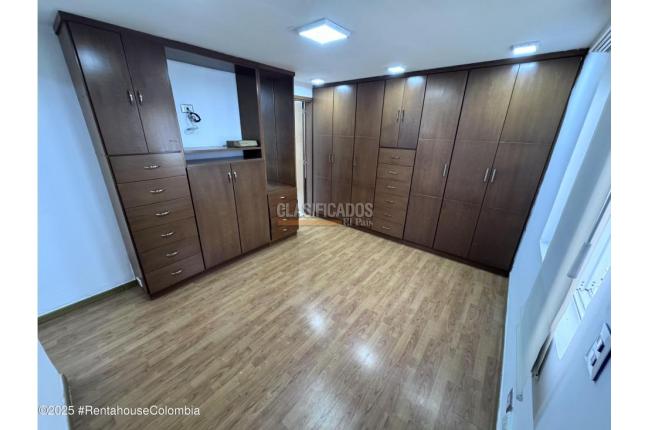 Casas, Venta, Bogotá - $950.000.000