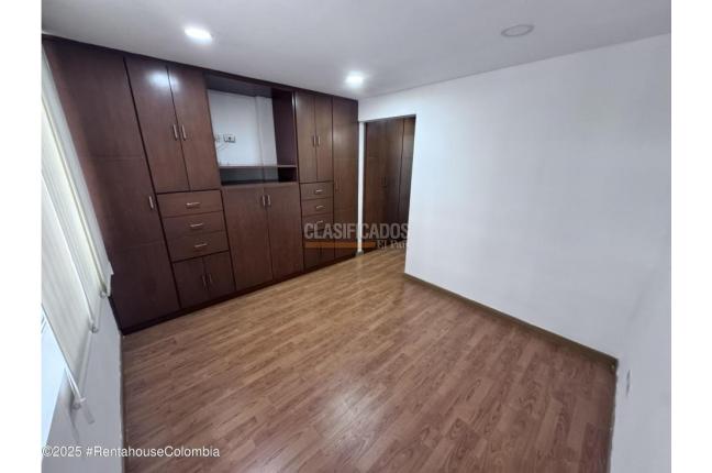 Casas, Venta, Bogotá - $950.000.000