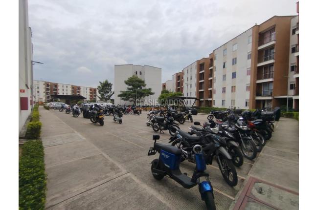 Apartamentos, Alquiler, Candelaria - $800.000