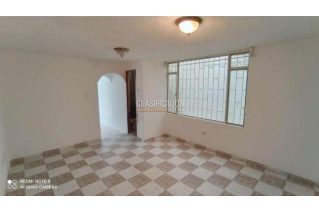 Casas, Venta, Bogotá - $600.000.000