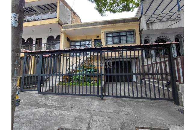 Casas, Venta en Santa Isabel