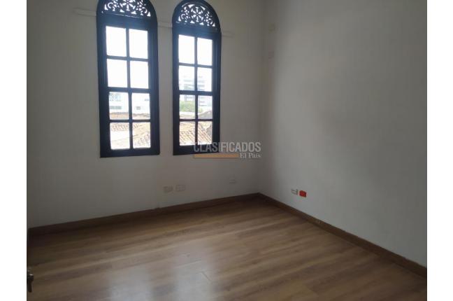 Oficinas y Consultorios, Alquiler, Granada - $2.600.000