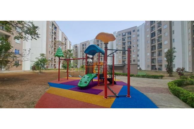 Apartamentos, Alquiler, Ciudad Pacifica - $1.350.000