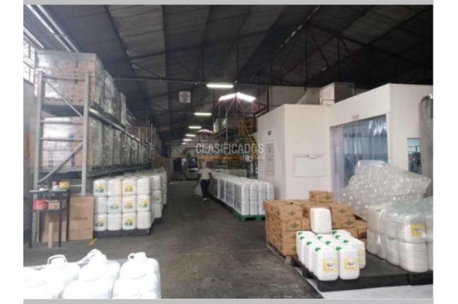 Locales y Bodegas, Venta en La Esmeralda