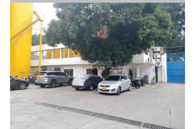 Locales y Bodegas, Venta, La Esmeralda - $6.500.000.000