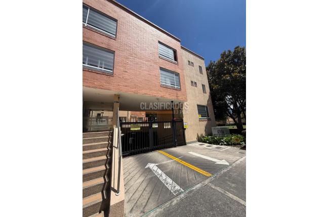 Casas, Alquiler, Bogotá - $2.400.000
