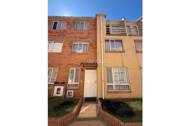 Casas, Alquiler, Bogotá - $2.400.000