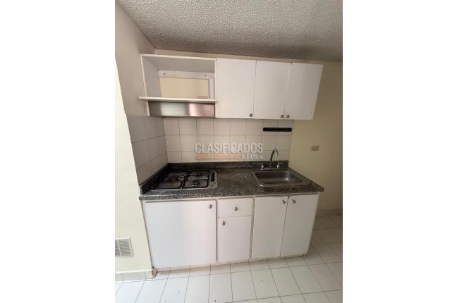 Casas, Alquiler, Bogotá - $2.400.000