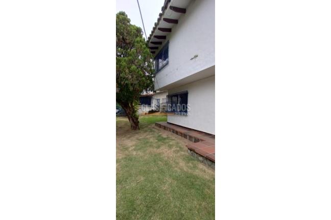 Casas, Alquiler, Santa Rita - $7.500.000