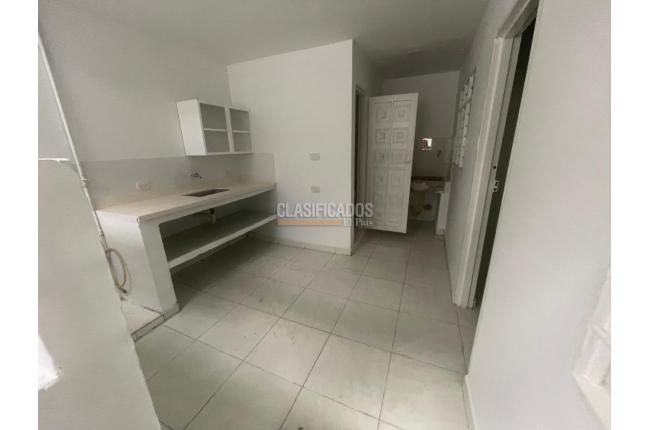 Apartamentos, Alquiler, Nueva Floresta - $800.000