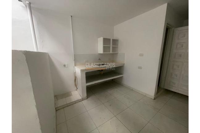 Apartamentos, Alquiler, Nueva Floresta - $800.000