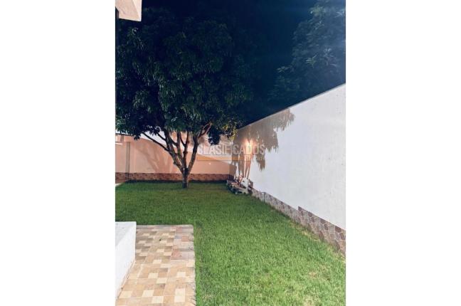 Casas, Alquiler en Ciudad Jardín
