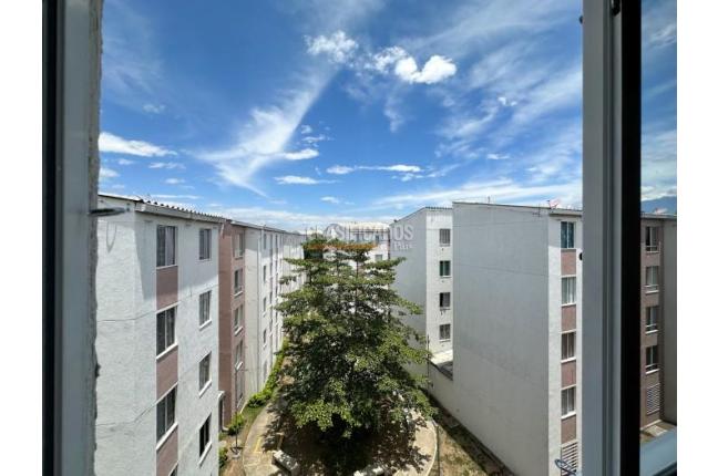Apartamentos, Alquiler, Poblado Campestre - $800.000