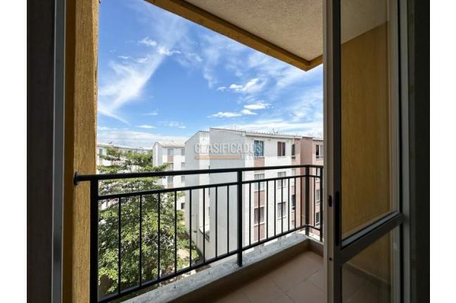 Apartamentos, Alquiler, Poblado Campestre - $800.000