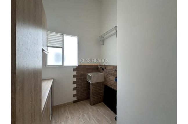 Apartamentos, Alquiler, Poblado Campestre - $800.000
