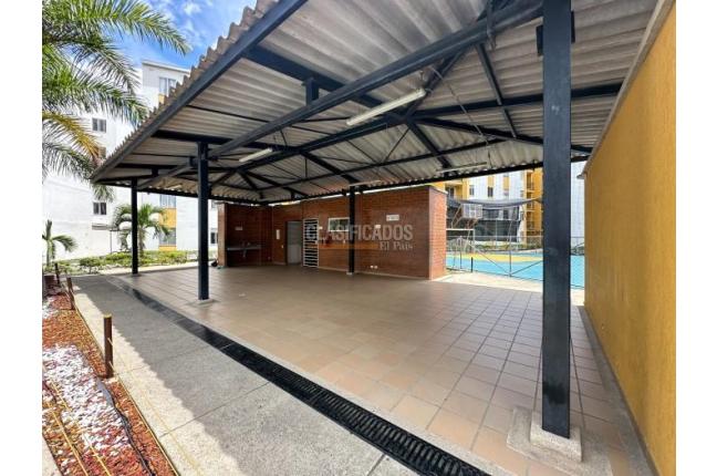 Apartamentos, Alquiler, Poblado Campestre - $800.000