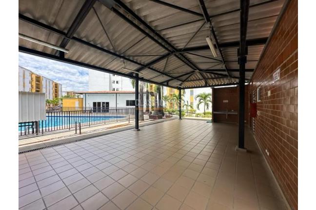 Apartamentos, Alquiler, Poblado Campestre - $800.000