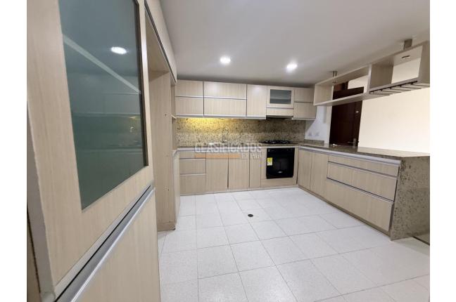 Apartamentos, Alquiler, Ciudad Jardín - $4.500.000
