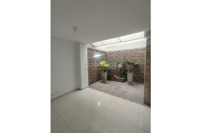 Casas, Alquiler, Primitivo Crespo - $1.450.000