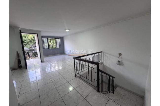 Casas, Alquiler en Nueva Granada