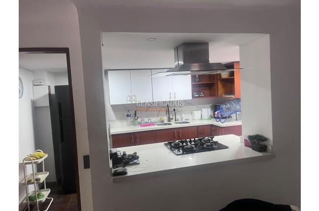 Casas, Venta, Álamos - $580.000.000