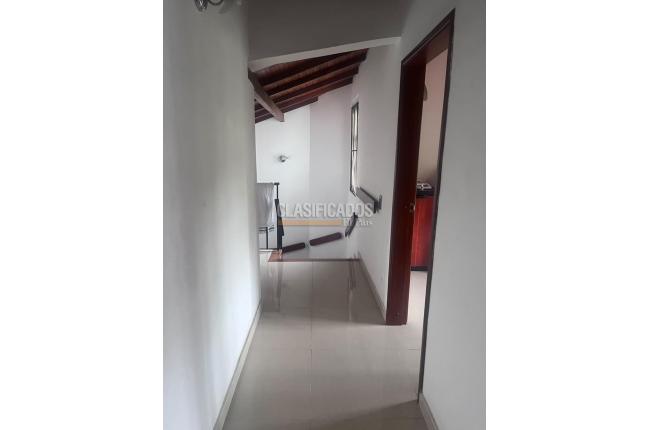 Casas, Venta, Álamos - $580.000.000