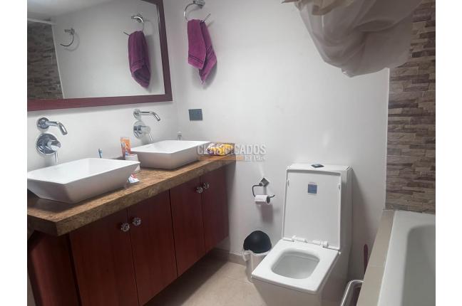 Casas, Venta, Álamos - $580.000.000