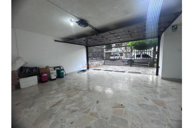 Casas, Venta en La Flora
