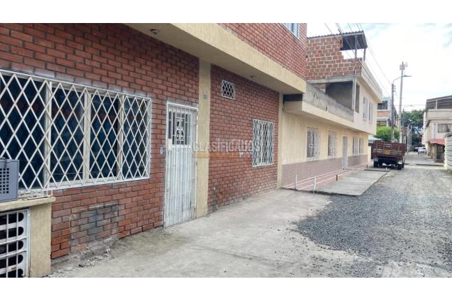 Locales y Bodegas, Alquiler en Nueva Floresta
