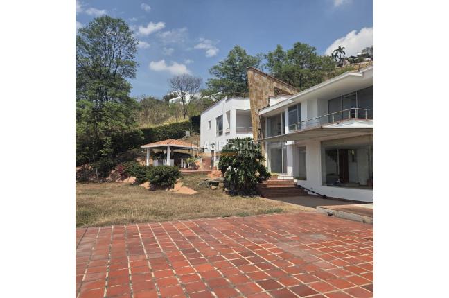Casas, Alquiler en Arroyohondo