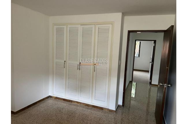 Apartamentos, Venta, Versalles - $485.000.000