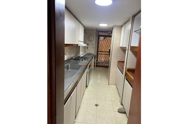 Apartamentos, Venta, Versalles - $485.000.000