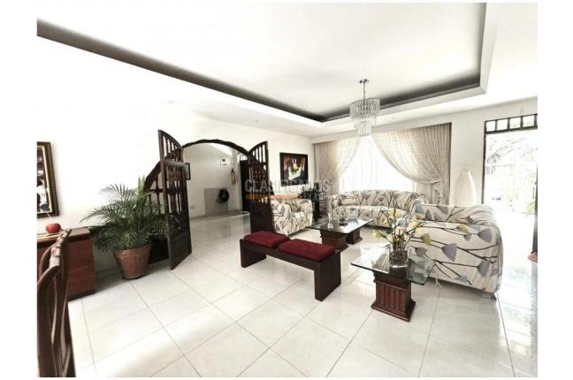 Casas, Venta, Prados del Norte - $790.000.000