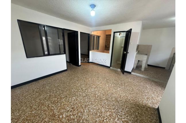 Apartamentos, Alquiler, Alfonso López - $650.000
